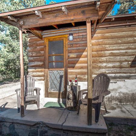 Apache Village Cabinette 15, Queen Bed, Midtown, Sleeps 2 رويدوسو، نيومكسيكو المظهر الخارجي الصورة