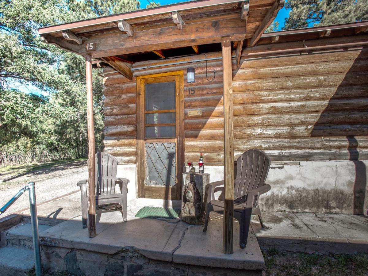 Apache Village Cabinette 15, Queen Bed, Midtown, Sleeps 2 رويدوسو، نيومكسيكو المظهر الخارجي الصورة