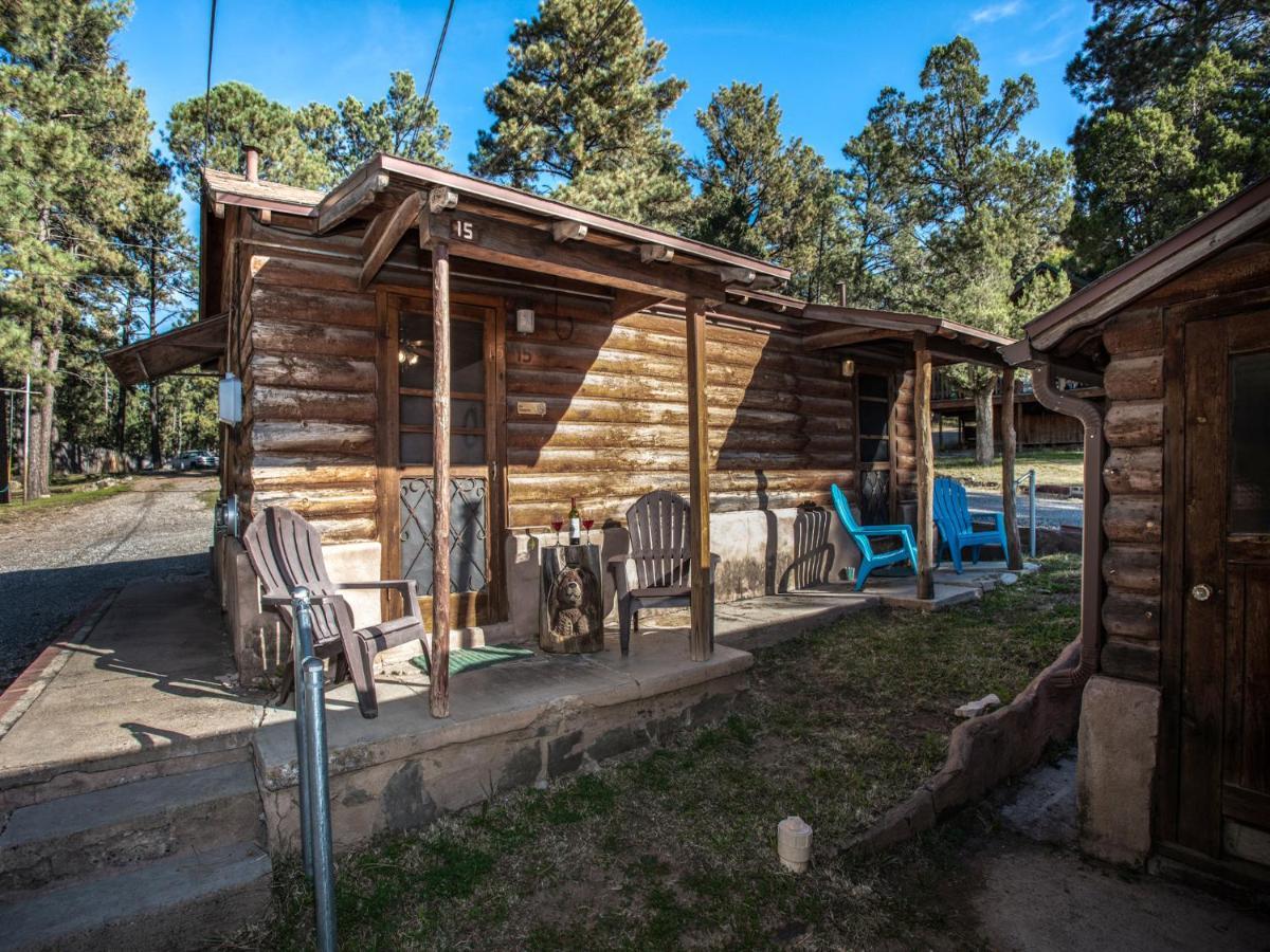 Apache Village Cabinette 15, Queen Bed, Midtown, Sleeps 2 رويدوسو، نيومكسيكو المظهر الخارجي الصورة